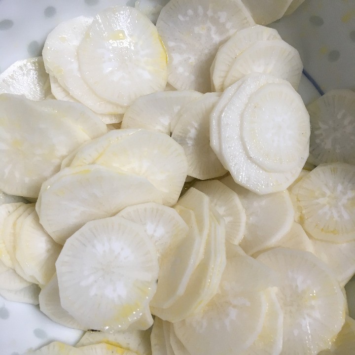 Salade toute simple de radis noir