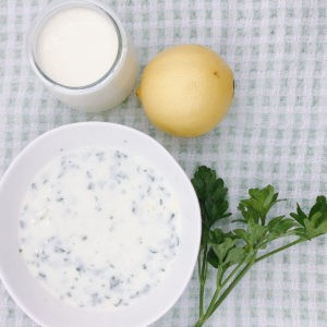 sauce au yaourt citronnée