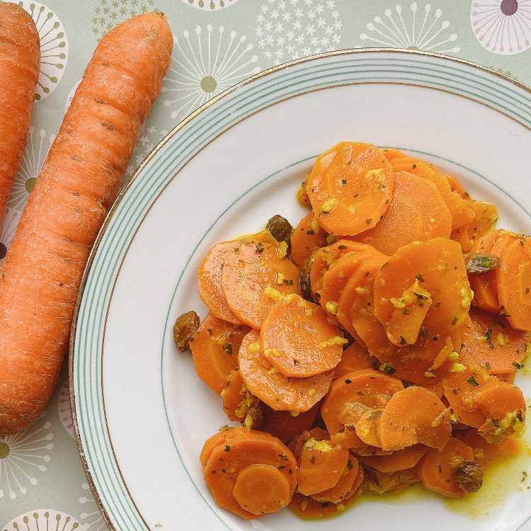 Carottes aux épices et raisins secs